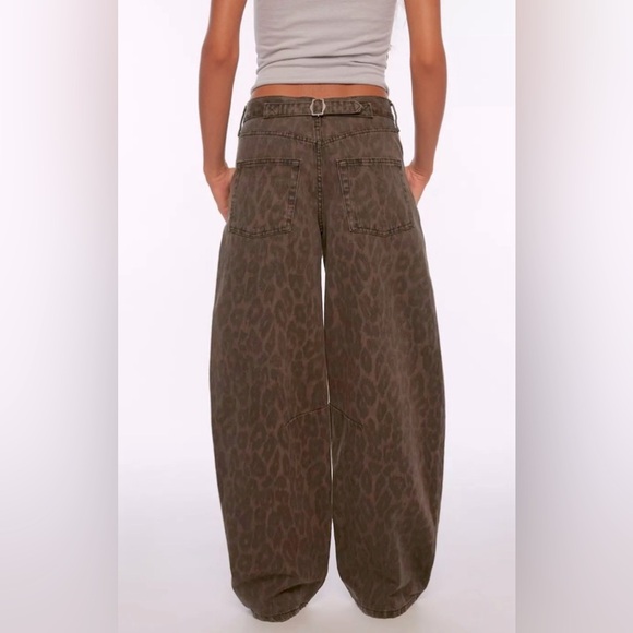 BCG leopard print barrel jeans - Picture 4 of 9